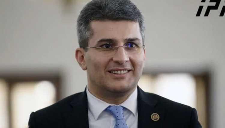 "ვერ ვხვდები, საქართველოში რუსი ტურისტებისგან შემოსული თანხა ქართველ გლეხს უბედურებას დამართებს და მხოლოდ ხოშტარიას შეერგება?!" - მდინარაძე