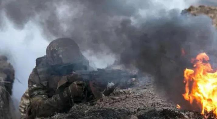 რუსული ჯარები ცდილობენ უკრაინული ძალების თავდაცვის ხაზები გაარღვიონ და აღმოსავლეთ ლუგანსკის ადმინისტრაციულ საზღვრებს მიაღწიონ - უკრაინული მხარე