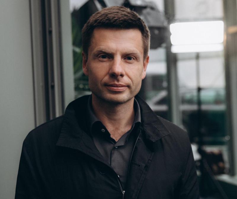 "საქართველოს გაუმარჯოს! თქვენ ჩვენი ნამდვილი ძმები ხართ! უდიდესი მადლობა, რომ გვეხმარებით ჩვენს ბრძოლაში" - უკრაინელი დეპუტატი საქართველოს დამოუკიდებლობის დღეს ულოცავს