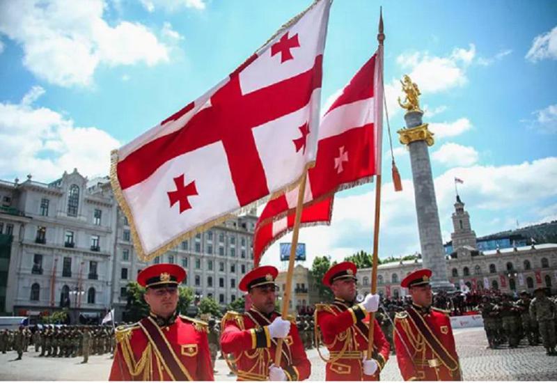 როგორ აღნიშნავს საქართველო დამოუკიდებლობის დღეს?