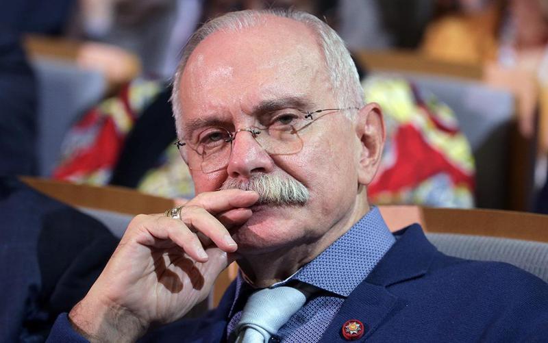 პუტინისტი კინორეჟისორი ნიკიტა მიხალკოვი "ოსკარის" ალტერნატივის შექმნის იდეით გამოდის - "ეს იქნება "ბრილიანტის პეპელა"