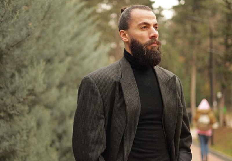 "შევიმოსე ჯვარ-სამკაულებით, ჩოხით. ქრისტეს ასაკში კონსტანტინოპოლში განმამწესა უფალმა და ქრისტეს სახელით დამაძლევინა ეს... ლეგენდარულად ვარ, ხალხო" - გიორგი გილიგაშვილი