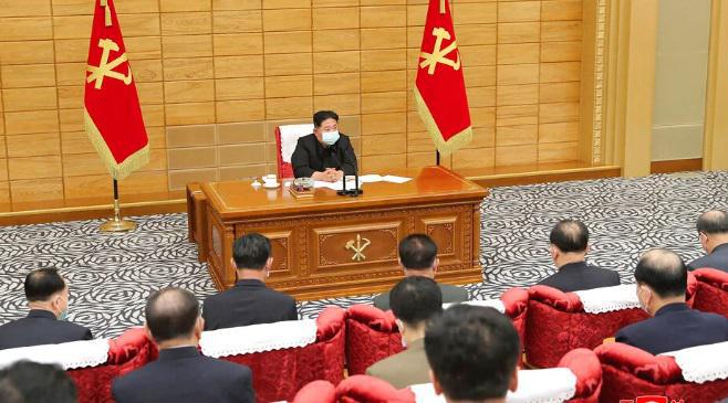 კიმ ჩენ ინის პოლიტბიუროს შეფასებით, ჩრდილოეთ კორეაში კოვიდსიტუაცია გაუმჯობესდა - ჯანდაცვის ექსპერტების თქმით კი, ინფიცირების რეალური მასშტაბები უცნობია