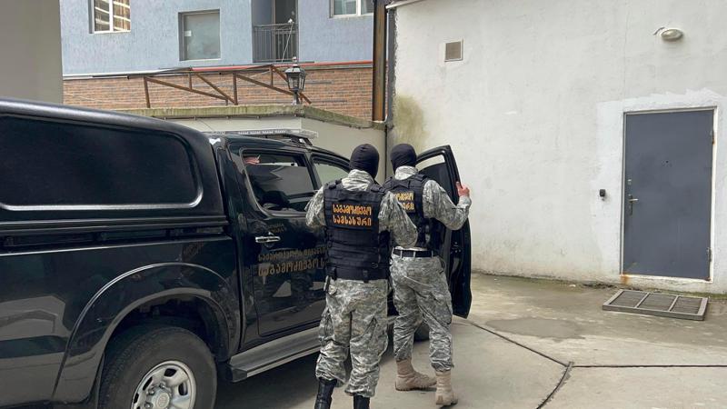 სპეცოპერაცია ბათუმში - არსებული ინფორმაციით, დაკავებულია თურქი ბიზნესმენი გალიფ ოზთურქი: ფოტოები ადგილიდან