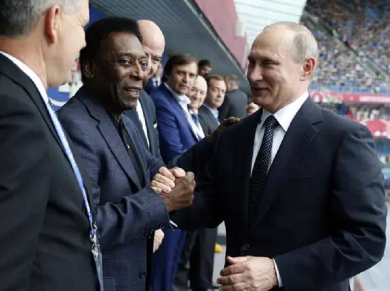 "ამ კონფლიქტის შეჩერება მხოლოდ შენს ხელს შეუძლია, ზუსტად იმ ხელს, რომელიც  2017 წელს ჩამომართვი" - პელეს ემოციებით სავსე მიმართვა პუტინს