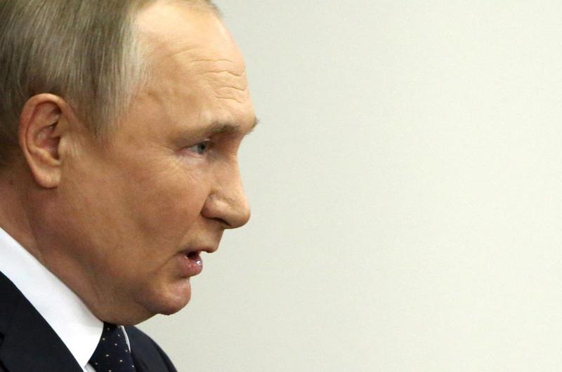 Newsweek: აშშ-ის დაზვერვამ პუტინის ავადმყოფობაზე საიდუმლო ანგარიში მოამზადა - რუსეთის პრეზიდენტმა, სავარაუდოდ, პროგრესირებადი კიბოს მკურნალობის კურსი აპრილში გაიარა