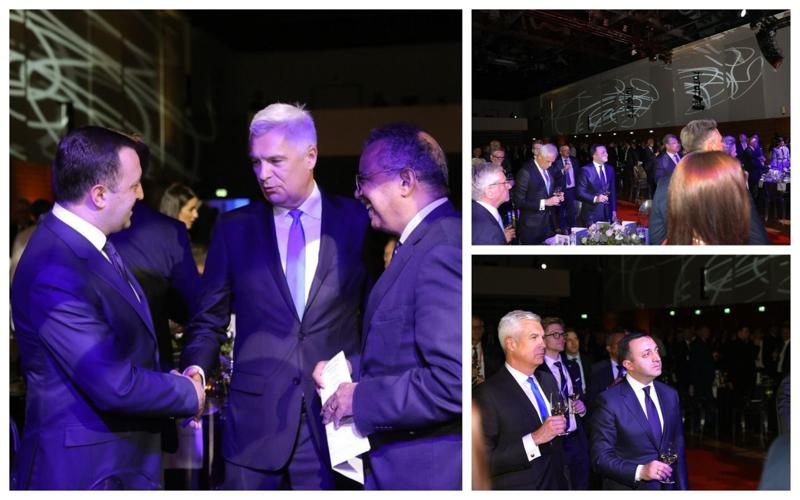 გალა-ვახშამი, დაჯილდოების ცერემონია და მაღალი რანგის სტუმრები - ირაკლი ღარიბაშვილის ფოტოები ბრატისლავას სასახლიდან