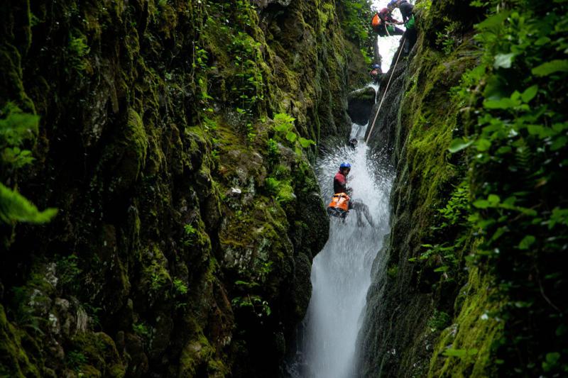 კანიონინგი კაპნისთავში  - აჭარას ახალი ტურისტული პროდუქტი შეემატა