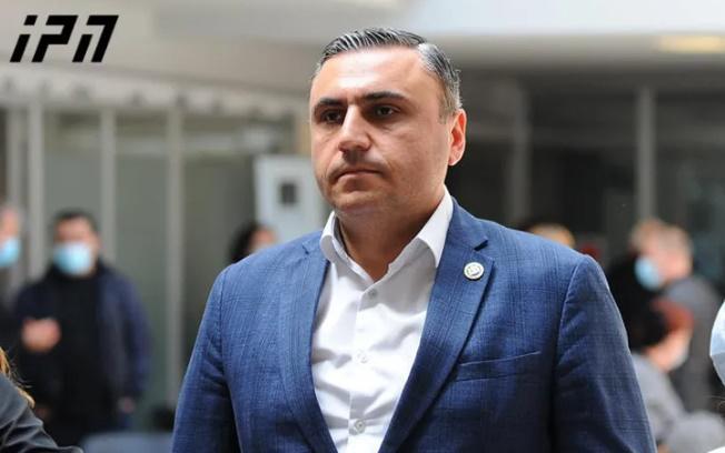 "საინტერესოა, რის სანქცირებას ითხოვენ ევროპარლამენტიდან: სამების ტაძრის და უამრავი ეკლესია მონასტრის აშენების თუ რეკონსტრუქციის?!" - მათიკაშვილი