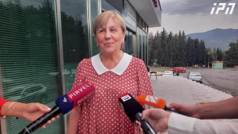 "ყველა ქვეყანაში, სადაც გინდათ იკითხეთ, ამერიკაში, გინდაც ნიგერიაში ყველაზე პოპულარული ქართველი პოლიტიკოსია, ხოლო საქართველოსა და რუსეთში არაა მოსაწონი" - გიული ალასანია სააკაშვილზე