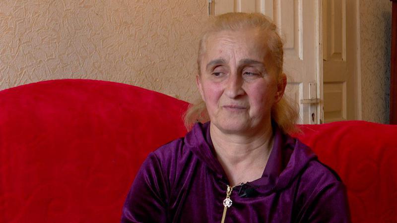 "დავიწყეთ შიმშილობა, ვითხოვთ პრემიერთან შეხვედრას" - 9 აპრილის სიმბოლოდ ქცეული ლელა ვეფხვაძე აცხადებს, რომ "უსინათლოთა კავშირიდან" უსამართლოდ გაათავისუფლეს