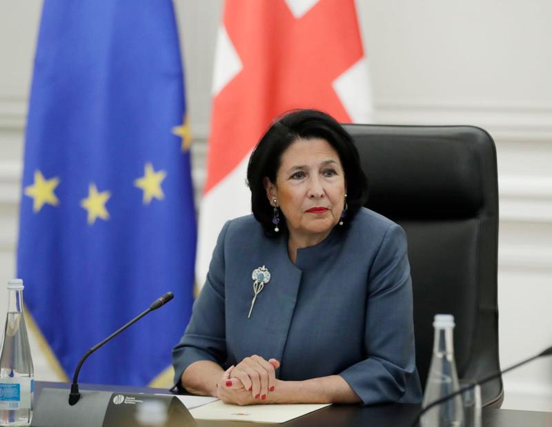 "16 ივნისს ყველა შევიკრიბოთ ევროპის მოედნიდან რიყეზე..." - რას სთავაზობს პრეზიდენტი პოლიტიკოსებსა და მოქალაქეებს?