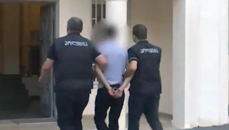 დააკავეს მამაკაცი, რომელიც არასრულწლოვან ქალიშვილს ქორწინებას აიძულებდა - რას აცხადებენ შსს-ში