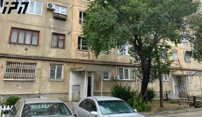 "ჩემმა დამ სამართალდამცავებს მიაწოდა ინფორმაცია, რომ ბინაში კანალიზაცია და მაცივარი დაზიანებული იყო, რამაც გამოიწვია მძაფრი სუნი" - ექიმ-თერაპევტის ძმა