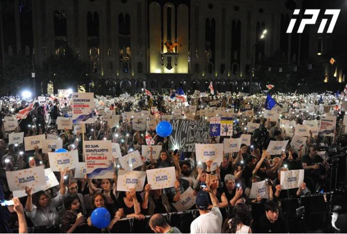 "საქართველო იმსახურებს კანდიდატი ქვეყნის სტატუსის მიღებას" - პარლამენტთან  აქციაზე ევროკავშირისადმი მიმართვა წაიკითხეს