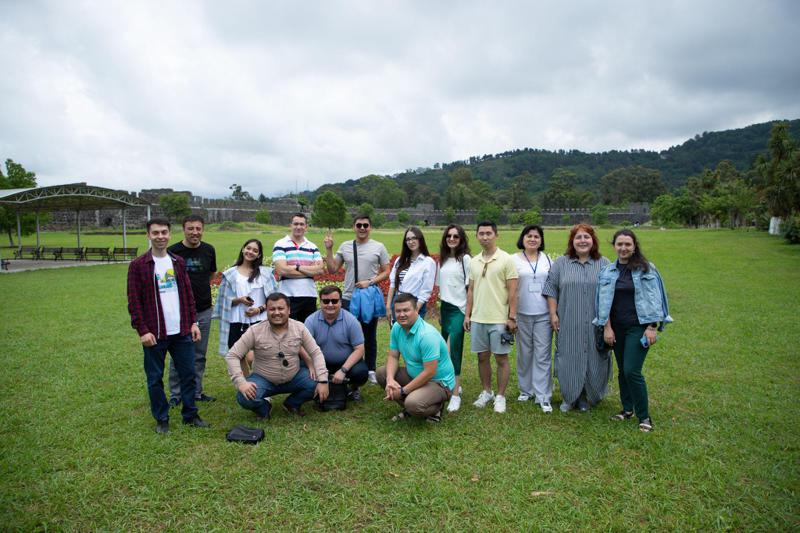 უზბეკი ბლოგერები და ჟურნალისტები აჭარას სტუმრობენ