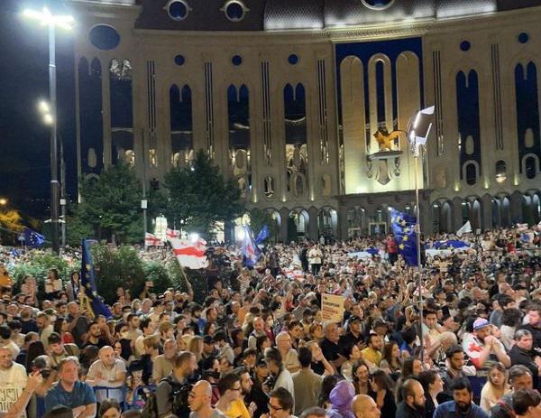 რა ვითარებაა რუსთაველის გამზირზე, სადაც აქცია "შინ ევროპისკენ“ მიმდინარეობს