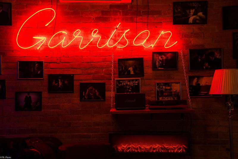 სამ დღიანი წვეულება გარისონში - თბილისის საუკეთესო ბარბერ შოფი იუბილეს აღნიშნავს