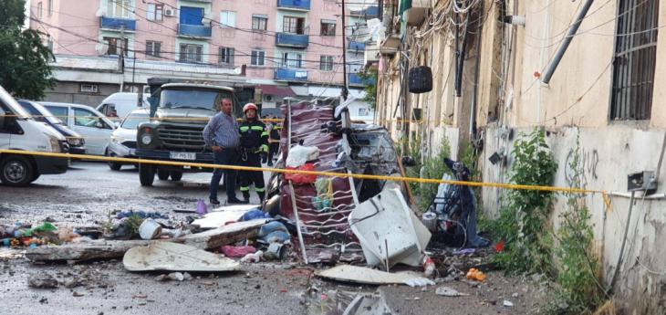 მარნეულში, საცხოვრებელი სახლის აივნის ჩამონგრევისას დაშავებული ორსული ქალი კლინიკაში გარდაიცვალა