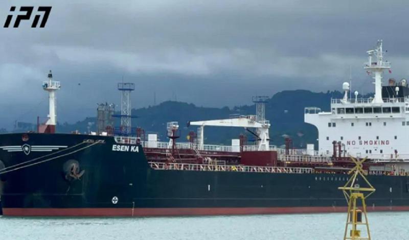 "გემი, რომელზეც სანქციების ქვეშ მყოფი კომპანიიდან გამოგზავნილი ნავთობპროდუქტია, ტვირთთან ერთად ბათუმის ნავსადგურს ტოვებს" - შემოსავლების სამსახურის განცხადება