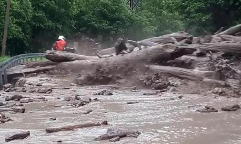 ფშავში ღვარცოფში მოყოლილი ტურისტის ცხედარი იპოვეს