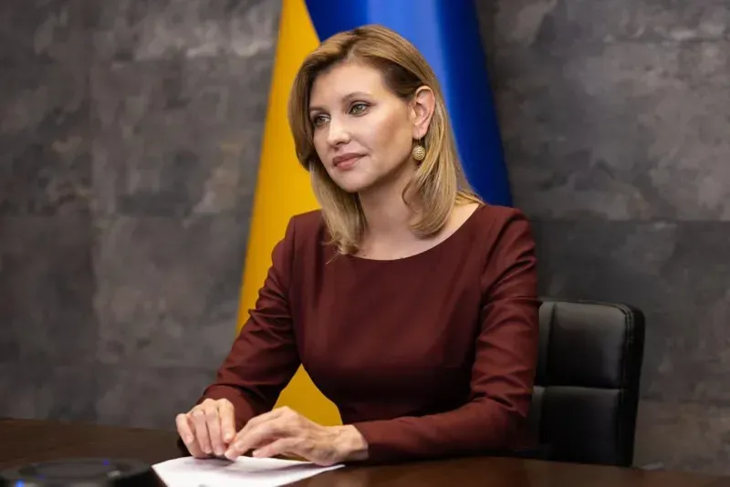 "რუსეთი იმდენ ხანს იყო ჩაძირული სიბნელეში, რომ ცდილობს მის სხვებზე გავრცელებას, მაგრამ არ გამოუვა - ჩვენი შუქი ანათებს" - ოლენა ზელენსკა