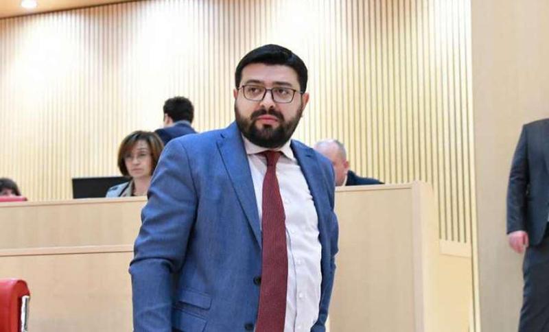 ვინ არის ერთადერთი დეპუტატი, ვინც ე.წ. აგენტების კანონპროექტს მეორე მოსმენისას დაუჭირა მხარი?