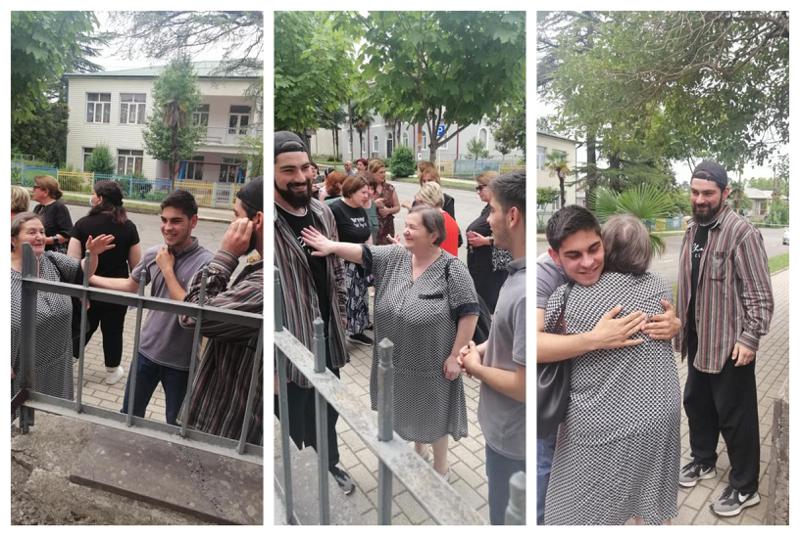 "არ ინერვიულო, მას, ჩვენ თქვენთან ვართ..." - როგორ ამხნევებდნენ მოსწავლეები მასწავლებელს გამოცდის წინ