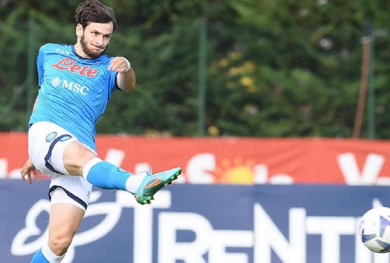 "ნეაპოლი თავს ძნელად წარმოსათქმელი გვარის მქონე ბიჭის ჩამოსვლით იმშვიდებს" - იტალიური მედია ხვიჩა კვარაცხელიას ნიჭზე და "ნაპოლის" შანსებზე