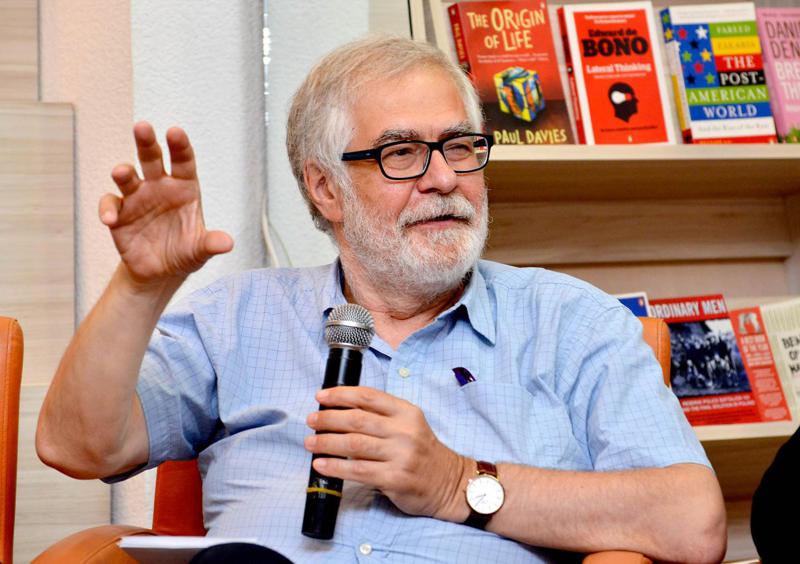 "ერთ-ერთმა ჩემგან "დაჩაგრულმა“ სტუდენტმა მომწერა, რომ მთავრობაში ყავს ახლობლები და ისინი მოგხედავენო..." - გია ნოდია