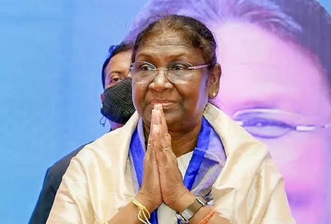 ინდოეთის ისტორიაში მეორედ, ქვეყნის პრეზიდენტი ქალი გახდა: ვინ არის დრაუპადი მურმუ? -  ქალი რთული პირადი ცხოვრებით და პედაგოგის განათლებით