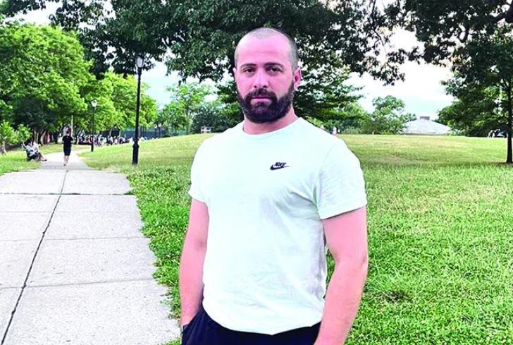 "თითქმის 2 საათის განმავლობაში ხან მკერდამდე წყალში მივტოპავდით, ხანაც ყელამდე ჭაობში. რამდენჯერმე პატრულის ხმა გავიგონეთ და დავიმალეთ..." -აშშ-ში მექსიკით წასული ქართველის ისტორია