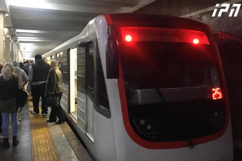 მეტროში, "საბურთალოს ხაზზე“ შეფერხებაა - რა ხდება ამ წუთებში ადგილზე