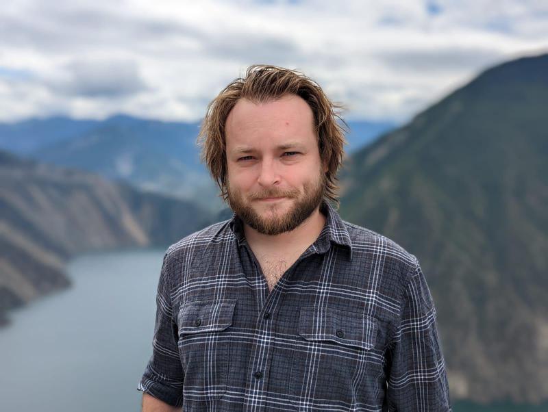 "თბილისი, ბოლო დროს, ხაჭაპურიანი მოსკოვი გახდა..." - რას წერს  საქართველოში მცხოვრები უცხოელი ჟურნალისტი