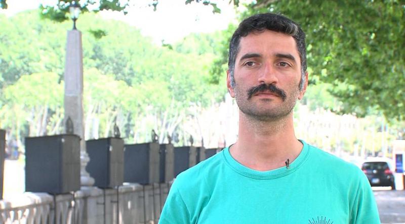 "ამ წუთებში მიმდინარეობს კიბერშეტევა... გვესხმიან თავს ახვარი რუსები. წარმოუდგენელი რამე ხდება" - რას წერს ბარ "დედაენის" მფლობელი?