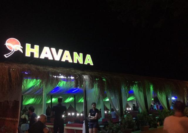 მკვლელობა მობილური ტელეფონის გამო - რა მოხდა ქობულეთში, ერთ-ერთ კლუბში, სადაც 21 წლის მამაკაცი მოკლეს