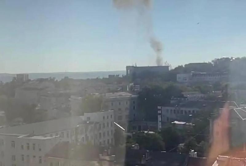 ძლიერი აფეთქება სევასტოპოლში: რუსეთის შავი ზღვის ფლოტის შტაბს მშვიდი დილა არ გაუთენდა, შენობას კამიკაძე დრონი დაეცა - რა ხდებოდა გასული დღე-ღამის განმავლობაში უკრაინაში?