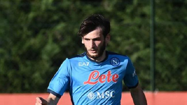 "კვარაცხელიამ, ემიგრაციაში დაგუბებული ქართველი ემიგრანტების უსასოობას წერტილი დაუსვა!" - რას წერს ქართველი ემიგრანტი ხვიჩა კვარაცხელიაზე?