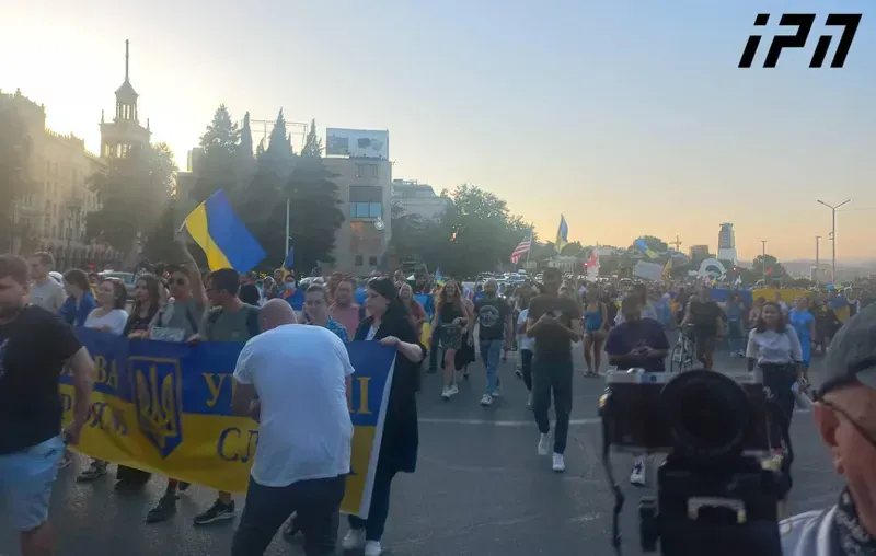 თბილისში უკრაინის დამოუკიდებლობის დღესთან დაკავშირებით მსვლელობა მიმდინარეობს
