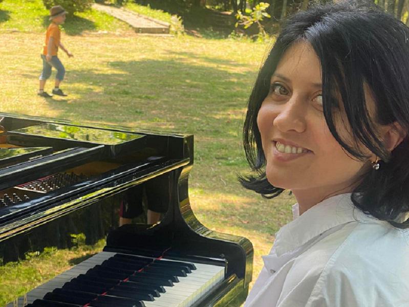 "ძალიან ცუდია, რომ ყოველგვარი ეთიკის უგულებელყოფით, ხმამაღლა გამომაცხადეს ჩემი ქვეყნის მოღალატედ" - სოფო ხალვაში მის მიმართ გამოთქმულ კრიტიკას პასუხობს