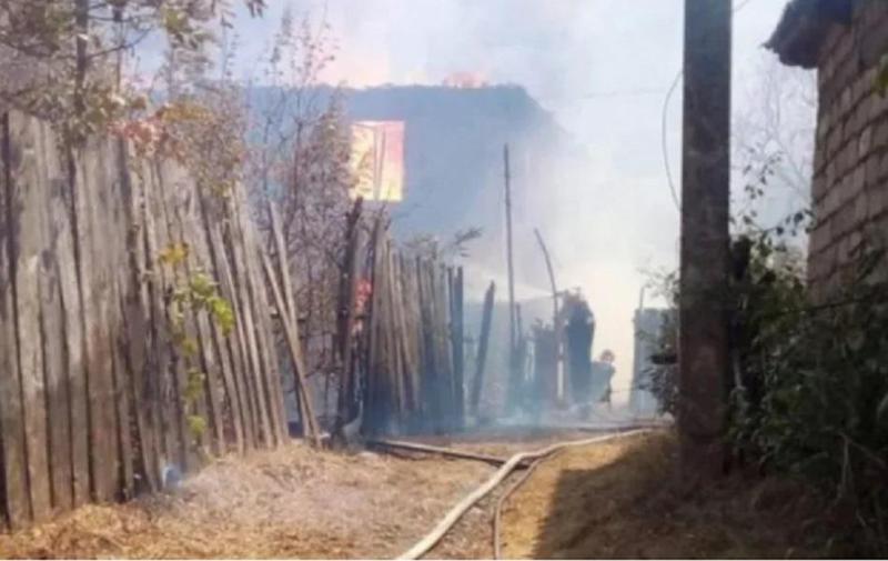 ძამას ხეობაში ხანძარია - დამწვარია რამდენიმე სახლი