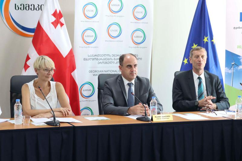 სემეკში მიმდინარე „თვინინგის“ ფარგლებში შეხვედრა გაიმართა