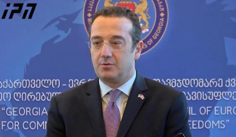 სალომე ზურაბიშვილმა გაერო-ში საქართველოს ელჩად დავით ბაქრაძის დანიშვნას ხელი მოაწერა