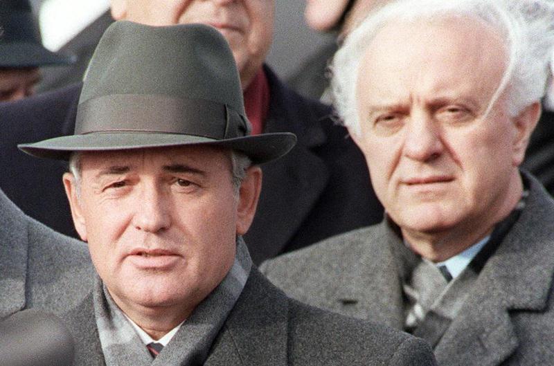 "შემიძლია, სუფთა სინდისით ვთქვა: თბილისის მიტინგის დარბევის გადაწყვეტილება ჩემს ზურგს უკან მიიღეს" - რას ამბობდა გორბაჩოვი 9 აპრილზე, პუტინსა და საბჭოთა კავშირის დაშლაზე?