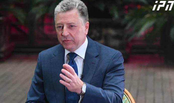 "აშშ-სთვის გლობალური ომის პარტიის წოდება აბსურდია - რეალური გლობალური ომის პარტიის შტაბბინა მოსკოვშია" - კურტ ვოლკერი