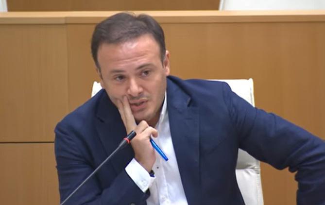 "არ ვარ ჩასიძებული, არაა! - მაქვს სახლიც და კარიც და სიდედრსაც ვუყვარვარ!" - რას წერს დეპუტატი ირაკლი ზარქუა