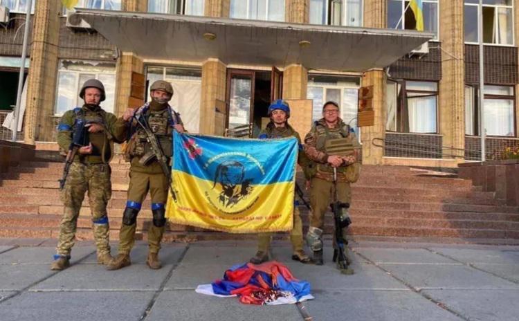 "უკრაინელებმა კუპიანსკი რუსი ოკუპანტებისგან გაათავისუფლეს" - რას წერს ხარკოვის საოლქო საბჭოს თავმჯდომარის მრჩეველი?