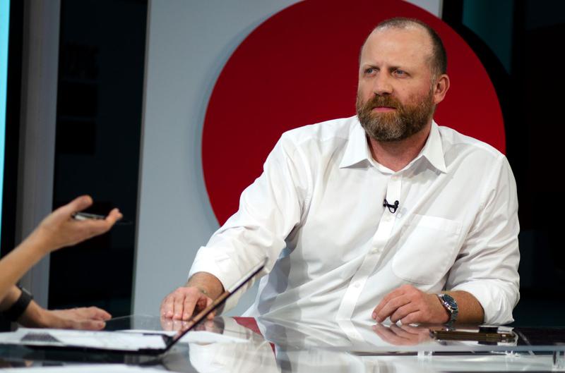 "აი, ოპოზიციად წოდებული პარტიების ნაწილი რატომ ისულელებს თავს, ნაკლებად მესმის" - რას წერს ზურა ჯაფარიძე?