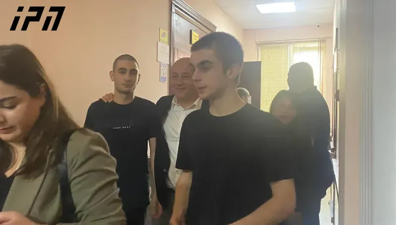 ცხვარიჭამიაში, 20 წლის მირიან კუკავას მკვლელობის საქმეზე დაკავებული 8 პირიდან 5 სასამართლო დარბაზიდან გაათავისუფლეს