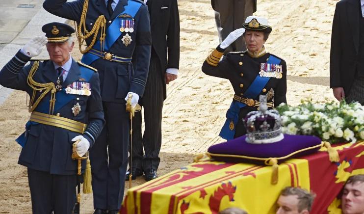 მრავალმილიარდიანი გლოვა და კორონაცია - რა უჯდება დიდ ბრიტანეთს დედოფალ ელისაბედის გარდაცვალება და ჩარლზის გამეფება